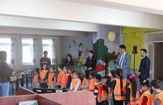 Köyceğiz’de minik kalpler kütüphane ile buluştu