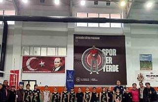 Köyceğiz’de voleybol coşkusu, 150 sporcu aynı...