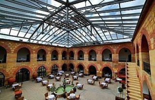 Kurşunlu Han sözleşmeye aykırı kullanımdan tahliye...