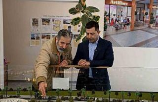 Kuşadası Kent Meydanı’nda çalışmalarda sona...