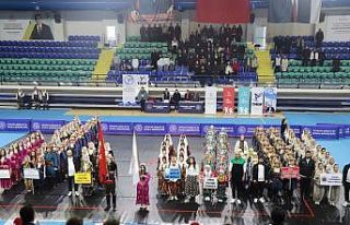 Kütahya’da ’Okullar Arası Halk Oyunları İl...