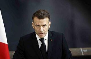 Macron ve Pezeşkiyan telefonda görüştü