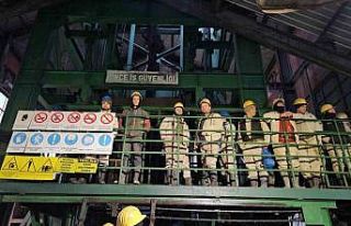 Maden faciasında hayatını kaybeden 263 madenci...