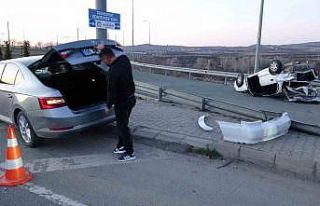 Malatya’da iki otomobil çarpıştı: 3 yaralı