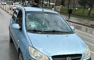 Malatya’da otomobil yayaya çarptı: 2 yaralı