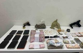 Maltepe’de zula evine operasyon: Kilolarca uyuşturucu...