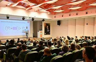 Manisa Büyükşehir personeline yapay zeka ve veri...