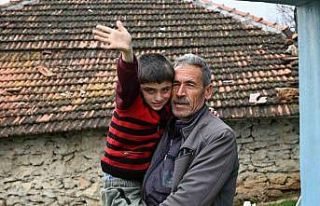 Manisa’da 600 aile takip bilekliğiyle rahat nefes...