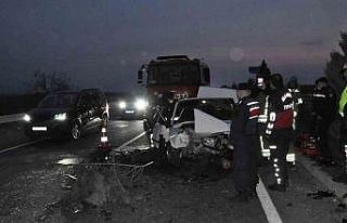 Manisa’da feci kaza: 2 ölü, 5 yaralı