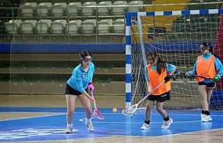 Menteşe’de Lakros rüzgarı