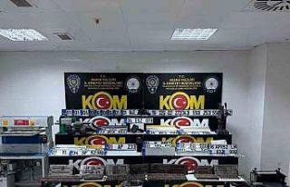 Merdiven altı plaka basım atölyelerine baskın:...