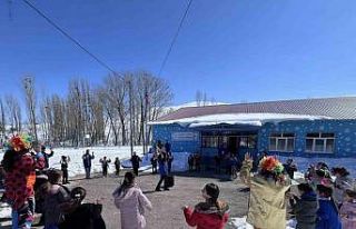 ’Merkez Her Yerde’ projesi kapsamında köy okulunda...