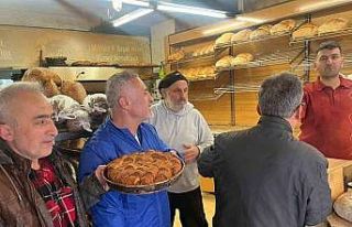 Meşhur Tavşanlı haşhaşlı lokumu için kuyruklar...