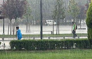 Meteorolojiden kuvvetli yağış uyarısı