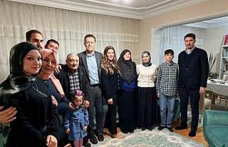 Milletvekili Hatipoğlu, iftarda şehit ailesine misafir...