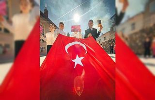 Milli Mücadele ruhunu en etkileyici kareye sığdırdı