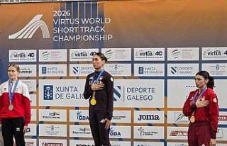 Milli sporcu Aysel Önder tarih yazdı