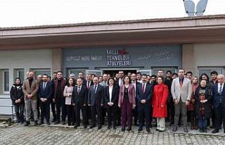 Milli teknoloji atölyesi Düzce Üniversitesi öğrencilerinin...