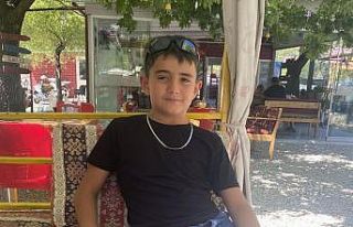 Motosikletle kaza yapan çocuk hayatını kaybetti