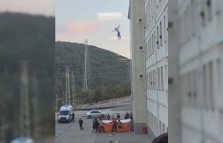 Muğla’da yurdun penceresinden atlayan genç hayatını...