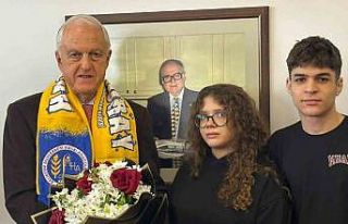 Muharrem Hasbi Anadolu Lisesinden Yırcalı’ya teşekkür