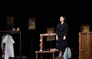 Ödüllü ‘Yan Rol’ Bursa’da ayakta alkışlandı