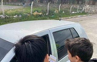 Öğrencilerden sürücülere hem sınav hem ikram