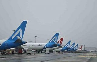 Olumsuz hava şartlarına rağmen İGA İstanbul Havalimanı’nda...