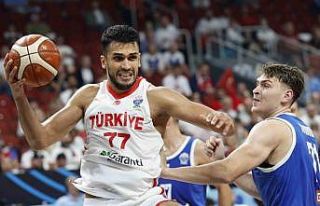 Ömer Faruk Yurtseven’den NBA ekibine 10 günlük...
