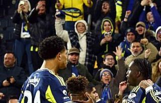 Oosterwolde, Fenerbahçe’de 100. maçına çıktı