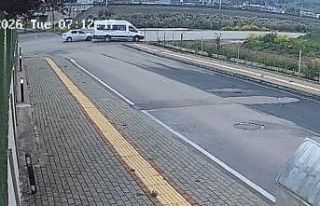 Osmaniye’de alt geçitte kaza kamerada: Otomobil...