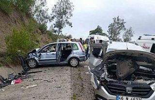 Osmaniye’de otomobil ile ticari araç çarpıştı:...