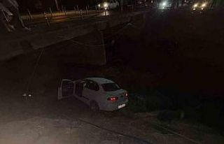 Osmaniye’de otomobil köprüden uçtu: 1 yaralı