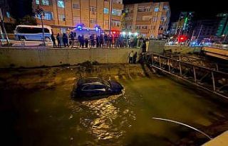 Otomobil kanala uçtu, facia ucuz atlatıldı