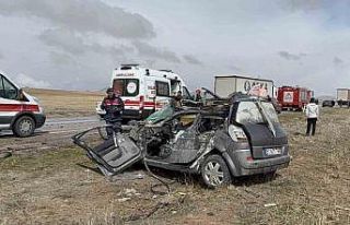 Otomobil tıra arkadan çarptı: 1 ölü, 3 yaralı