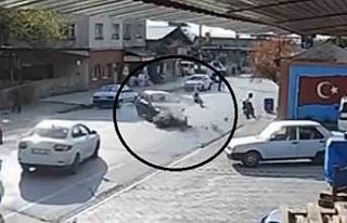 Otomobille çarpışan motosikletin sürücüsü yaralandı