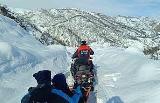 Ovacık’ta karla mücadelede zamanla yarış: 2...