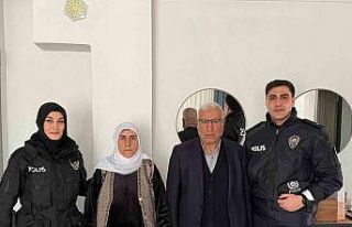 Özalp ilçesinde şehit ailelerine bayram ziyareti