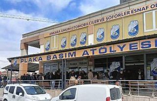 Plakasının yazı sitili standartlara aykırı olan...