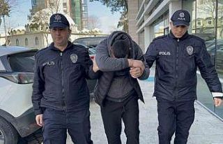 Polislere saldırıp polis aracına zarar veren alkollü...