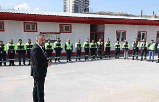 Pursaklar Belediye Başkanı Çetin, personelle bayramlaştı