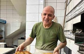 Ramazan pidelerini 180 derecede oruç tutarak yapıyorlar