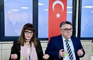 Rektör Özölçer, koruyucu aile ve huzurevi sakinleriyle...