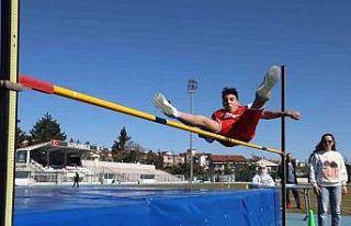 Safranbolu’da okul sporları atletizm yarışları...