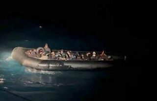 Sahil güvenlikten kaçamadılar: 35 göçmen yakalandı