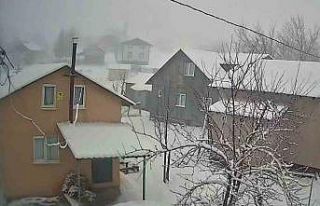 Sakarya’nın yüksek kesimleri beyaz örtüyle kaplandı