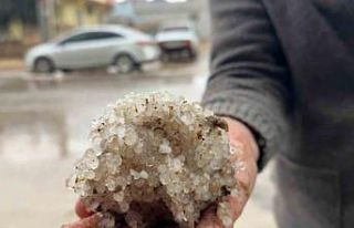 Şanlıurfa’da dolu yağışı hayatı olumsuz etkiledi