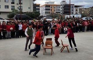 Sarıgöl’ün en büyük ilkokulunda Nevruz kutlandı