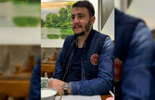 Sevgilisine ateş ederken araya giren arkadaşını...