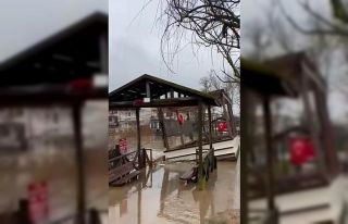 Şile’de sağanak su baskınlarına neden oldu